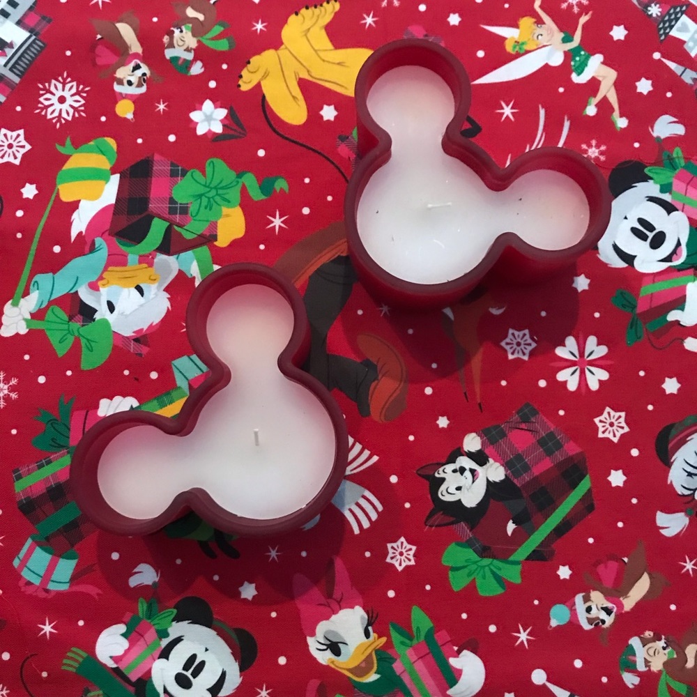 Two red Mickey candles perfect for Valentine’s Day - Picture 2 of 4